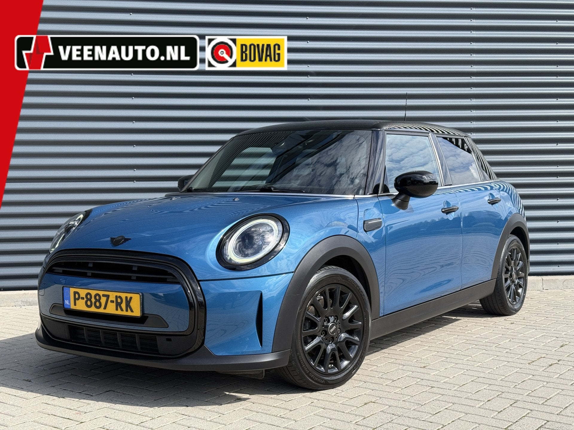MINI 5-deurs 1.5 Cooper Apple/Navi (bj 2022, automaat), Dealer onderhouden, 136 pk, Gebruikt, Blauw
