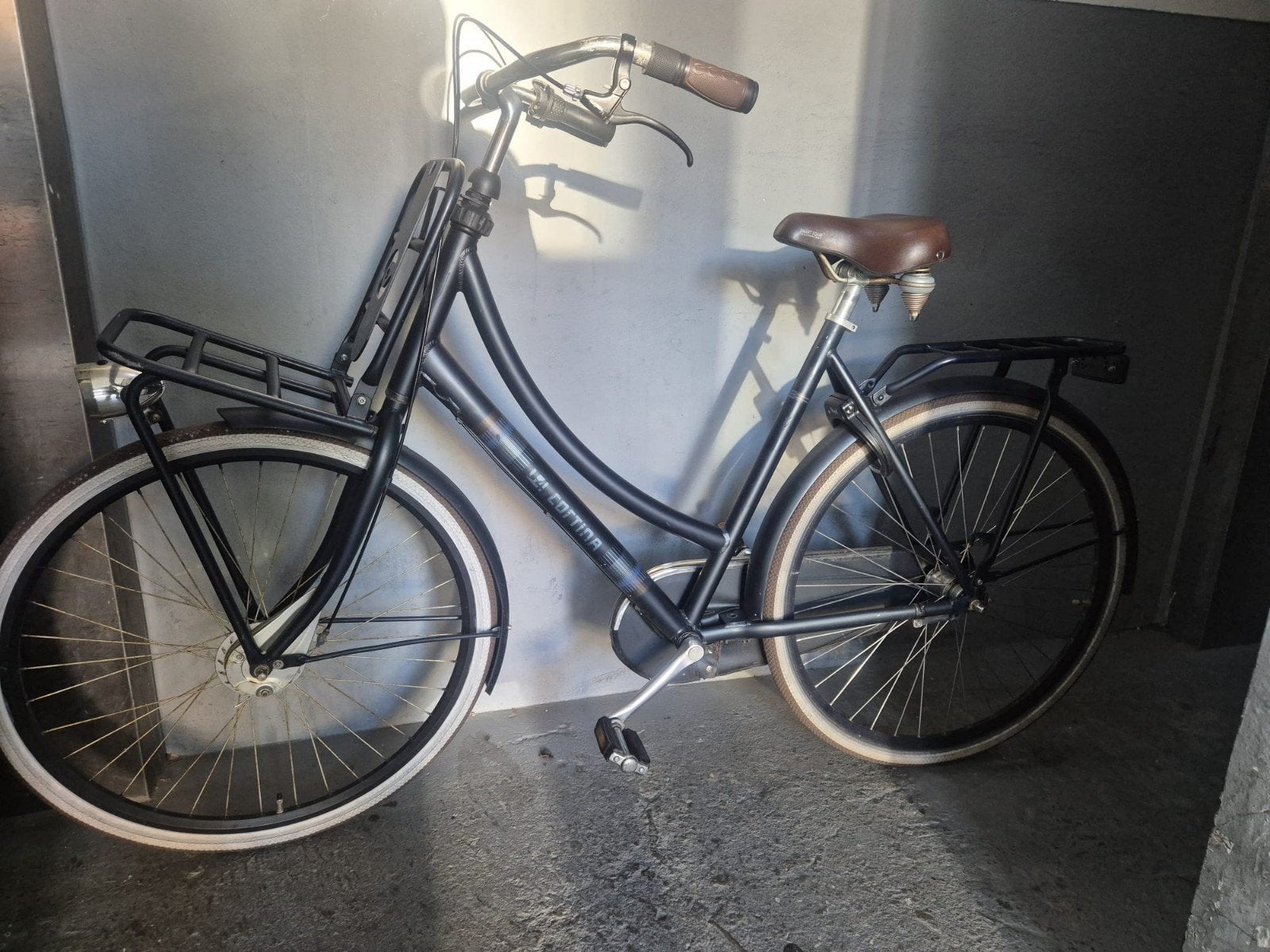 Cortina Transportfiets Dames - Zwart, Terugtraprem, Gebruikt, Versnellingen, 56 cm of meer
