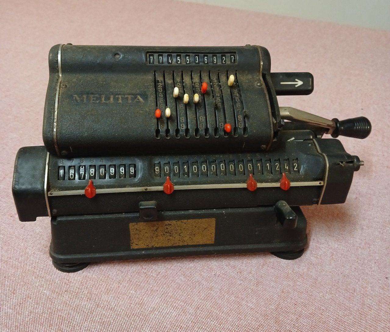 Mechanische rekenmachine Melitta, Ophalen