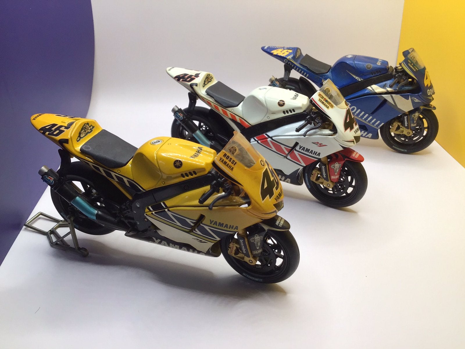 Valentino Rossi 1:18 Yamaha YZR-M1, 3x2004 Go!! Test Special, Overige merken, 1:50 of kleiner, Overige typen, Ophalen of Verzenden