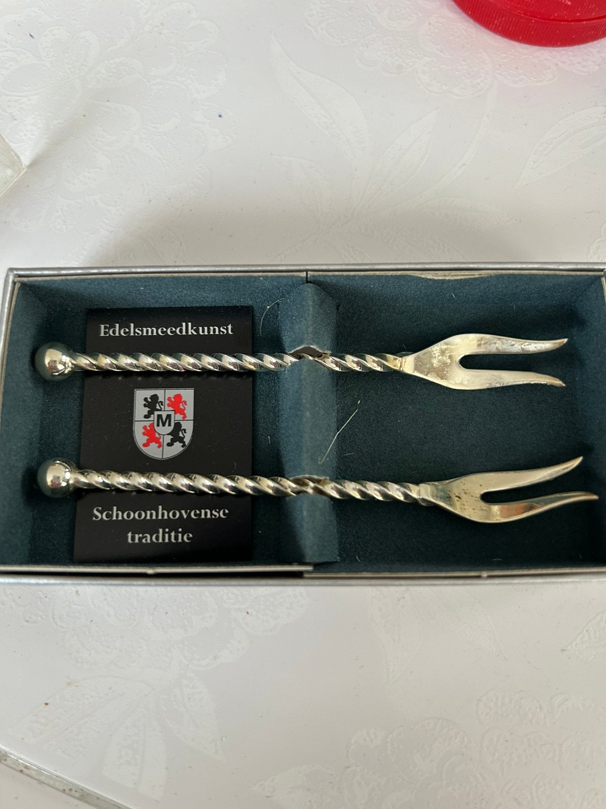 Edelsmeedkunst schoonhovense traditie vorkjes, Ophalen