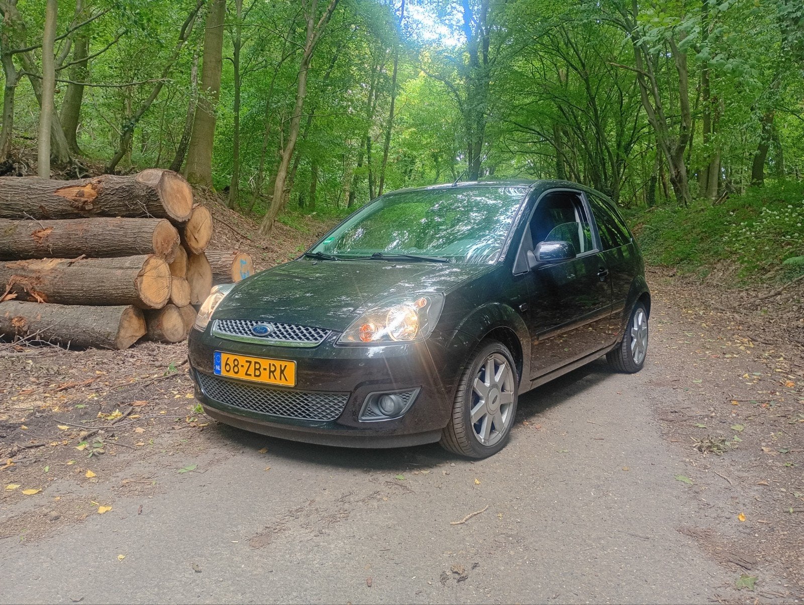 Ford Fiësta 1.3 8V 3DR 2007 Zwart, 1299 cc, 40 €/maand, 4 cilinders, Zwart