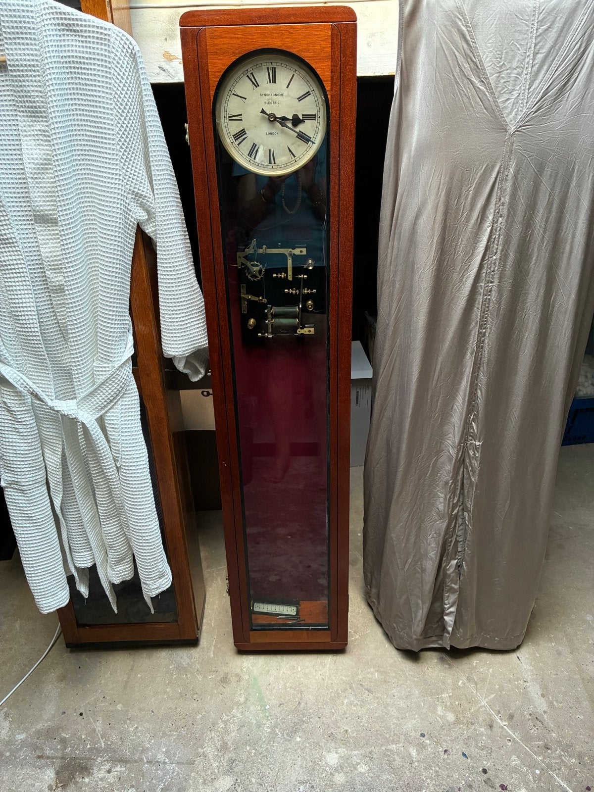 Antieke Elektrische Moederklok met Slinger, Antiek en Kunst, Antiek | Klokken, Ophalen