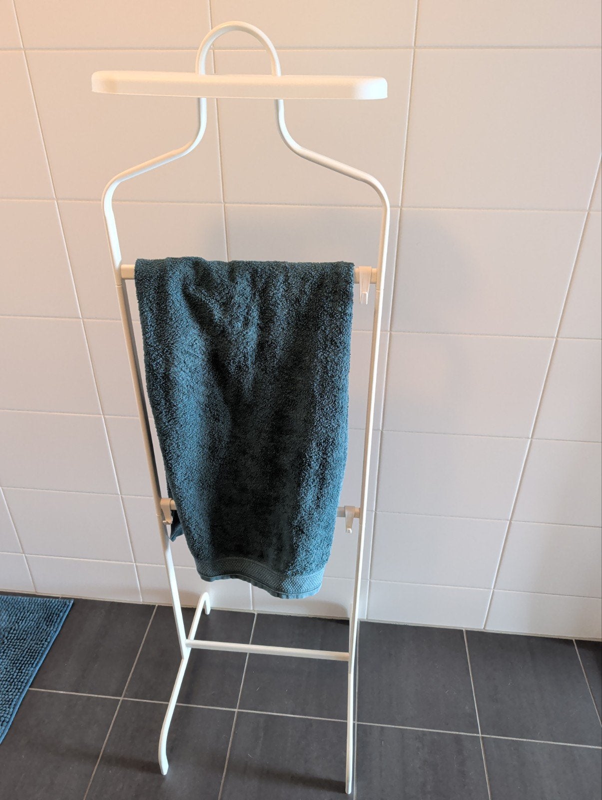 Ikea Kledingrek/handdoek rek - Zo goed als nieuw, Kleding | Dames, Kledingrekken, Ophalen of Verzenden, Zo goed als nieuw