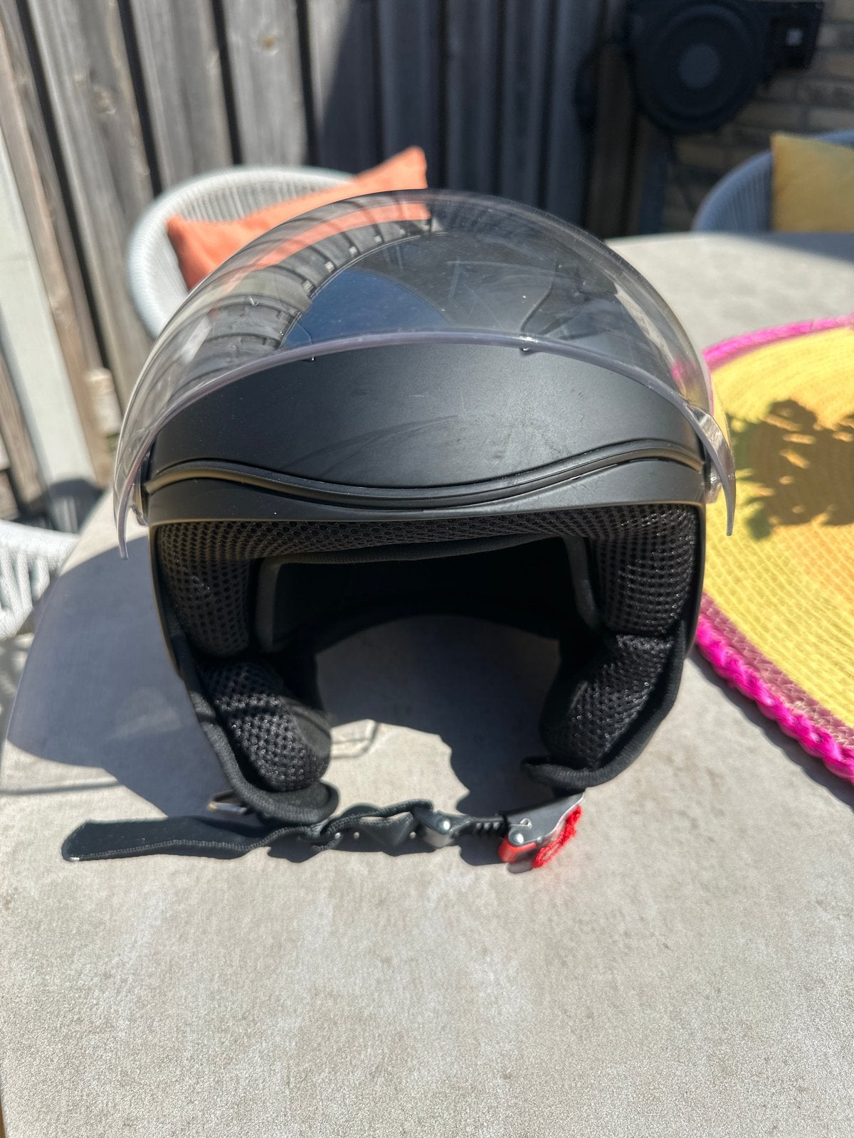 Kinder helm - Zwart, zo goed als nieuw, Fietsen en Brommers, Brommerhelmen, Ophalen of Verzenden, Zo goed als nieuw, Extra large of groter