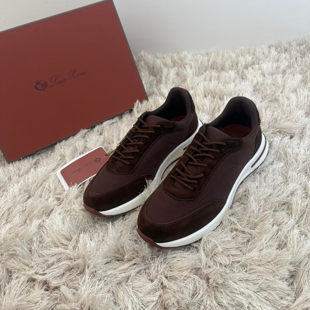 Loro Piana Weekend Walk sneakers BRUIN 40 t/m 45 voorraad, Ophalen of Verzenden, Nieuw, Bruin, Sneakers of Gympen