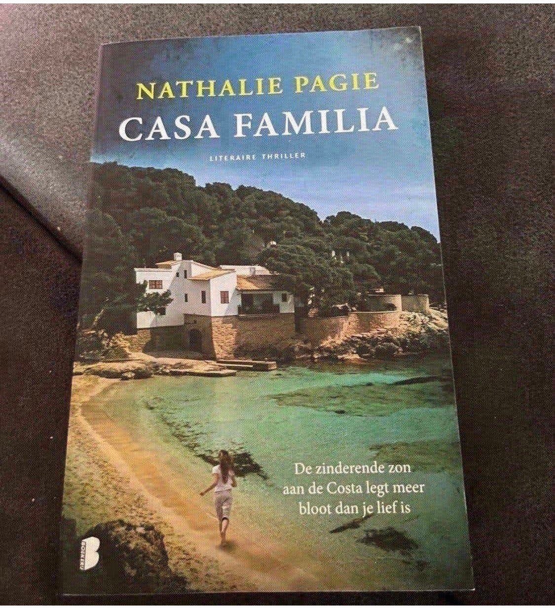 Casa familia, Ophalen, Gelezen
