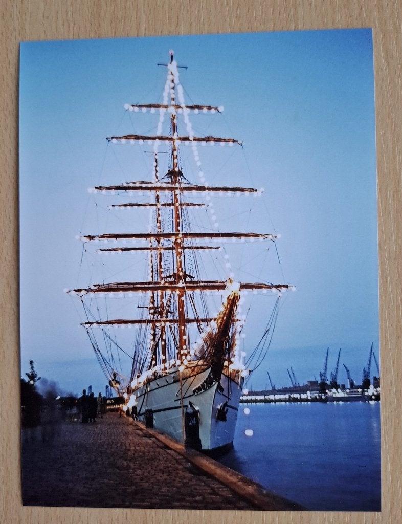Foto zeilschip bij avond Parkkade Rotterdam, Verzamelen, Foto's en Prenten, 1960 tot 1980, Foto, Nieuw, Ophalen of Verzenden