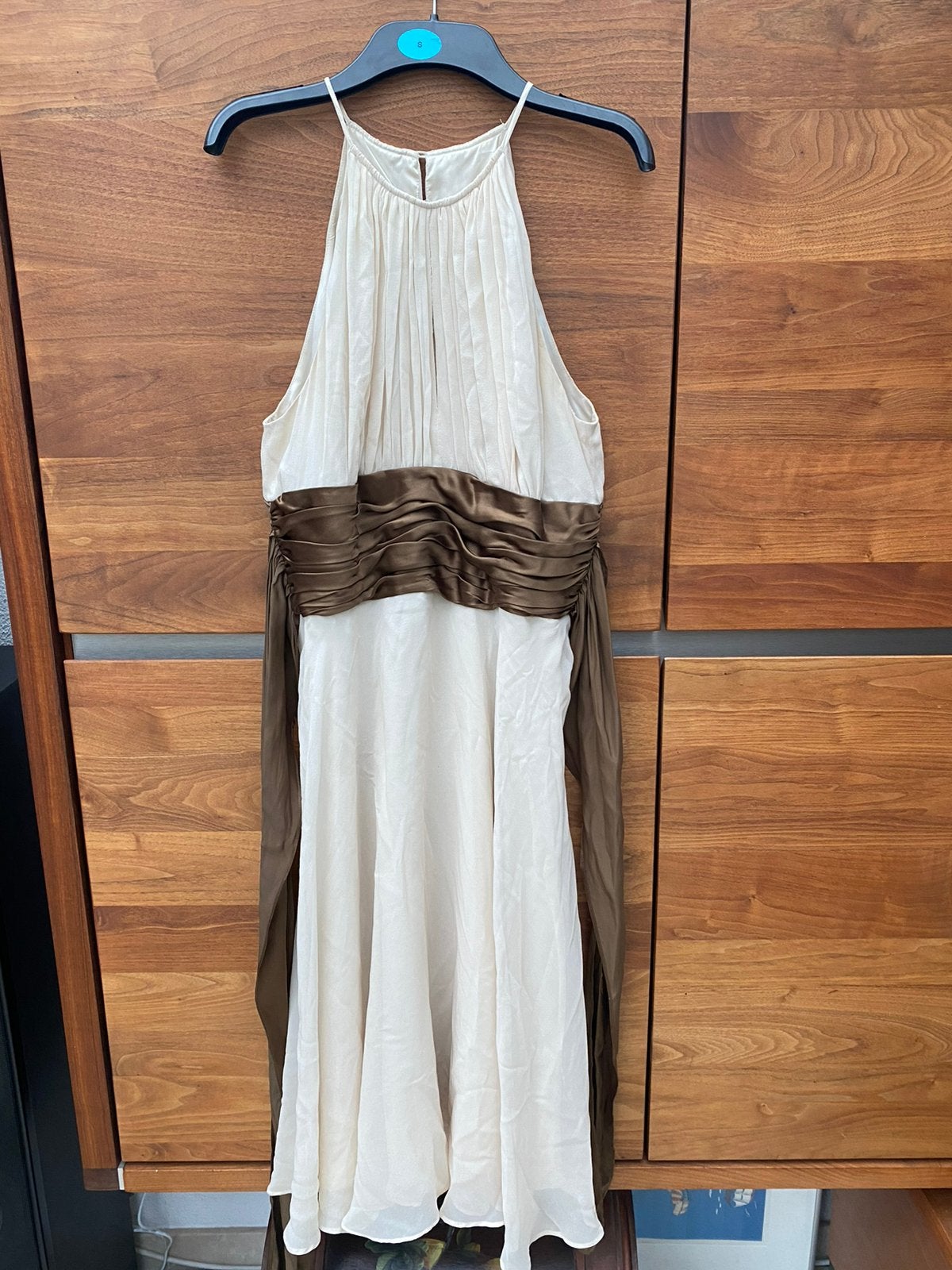 Gala cocktail jurk maat S, Kleding | Dames, Gelegenheidskleding, Galajurk, Beige, Ophalen of Verzenden, Zo goed als nieuw