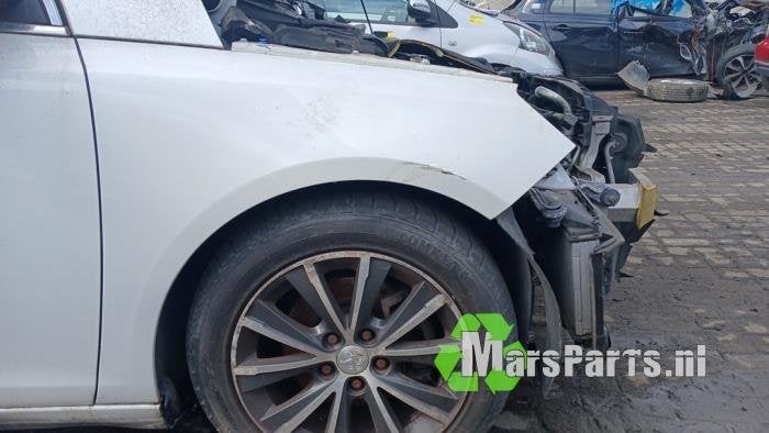 Scherm rechts-voor van een Peugeot 308 (KWE), Gebruikt, -, -, Ophalen of Verzenden