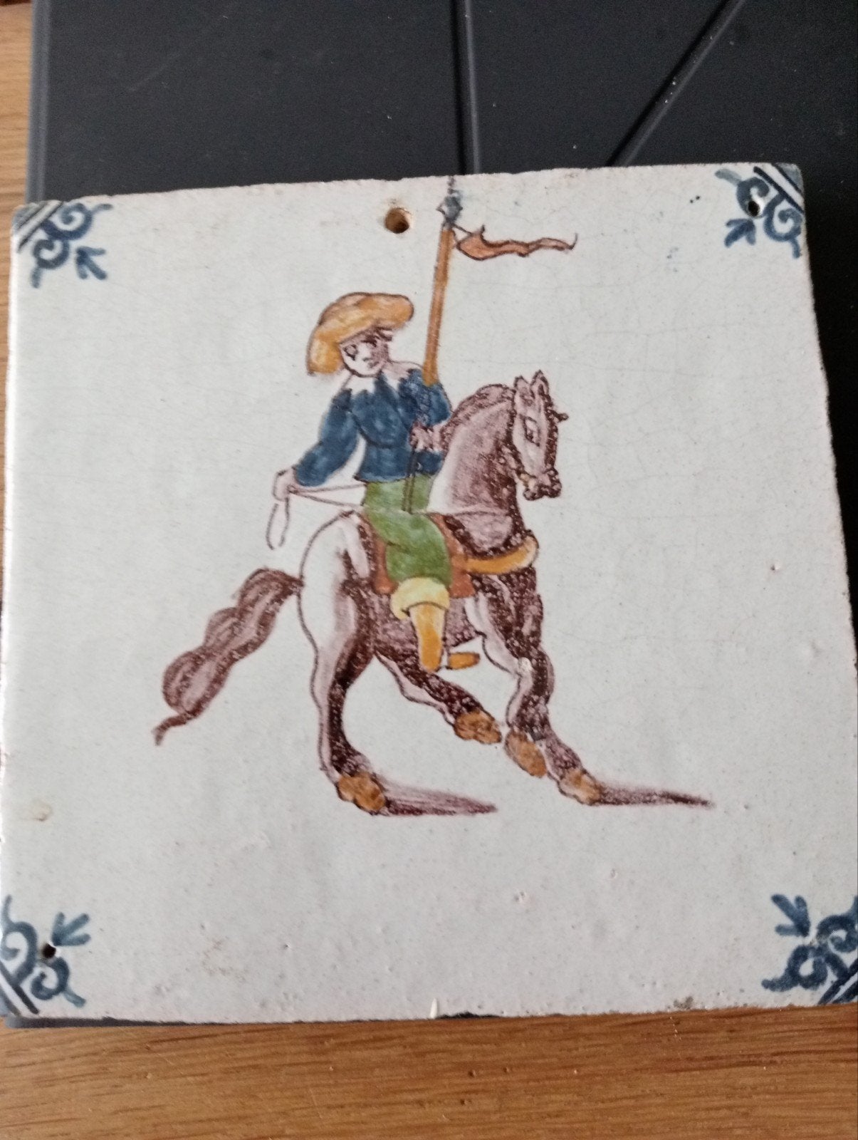 Antieke Delfts Blauw tegel met ruiter, Ophalen of Verzenden