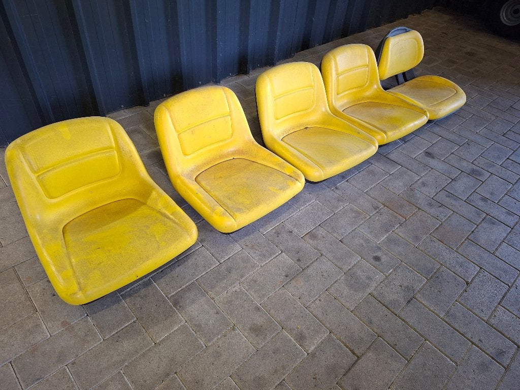 gebruikte zitting, stoel,voor zitmaaier