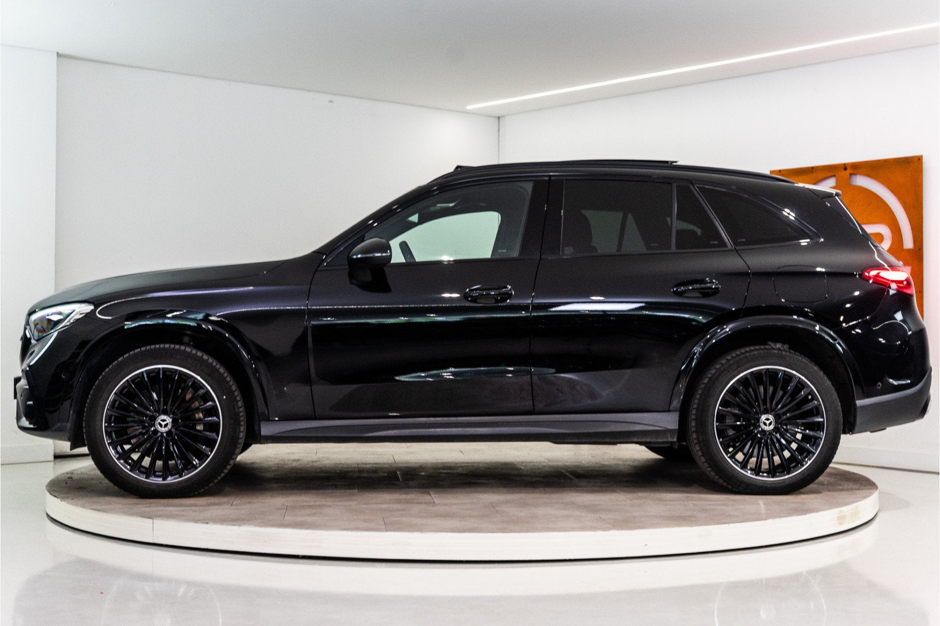 Mercedes-Benz GLC 400e 4MATIC AMG 381PK | Pano | Sfeer | Bur, Auto's, Automaat, 12 maanden, Gebruikt, Origineel Nederlands