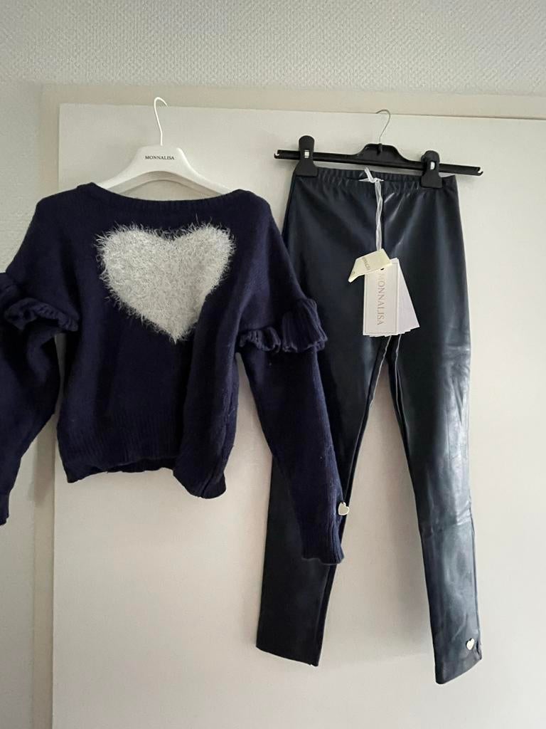 Monnalisa lederlook broek met bijpassend trui 5 jaar, Ophalen of Verzenden, Zo goed als nieuw, Meisje, Setje