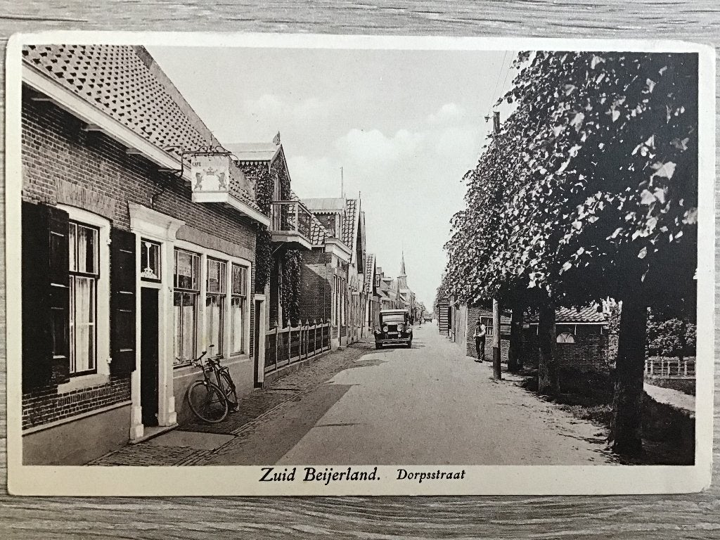 Oude Ansichtkaart Zuid Beijerland Dorpsstraat Gelopen 1961, Ophalen of Verzenden, 1920 tot 1940, Gelopen, Zuid-Holland
