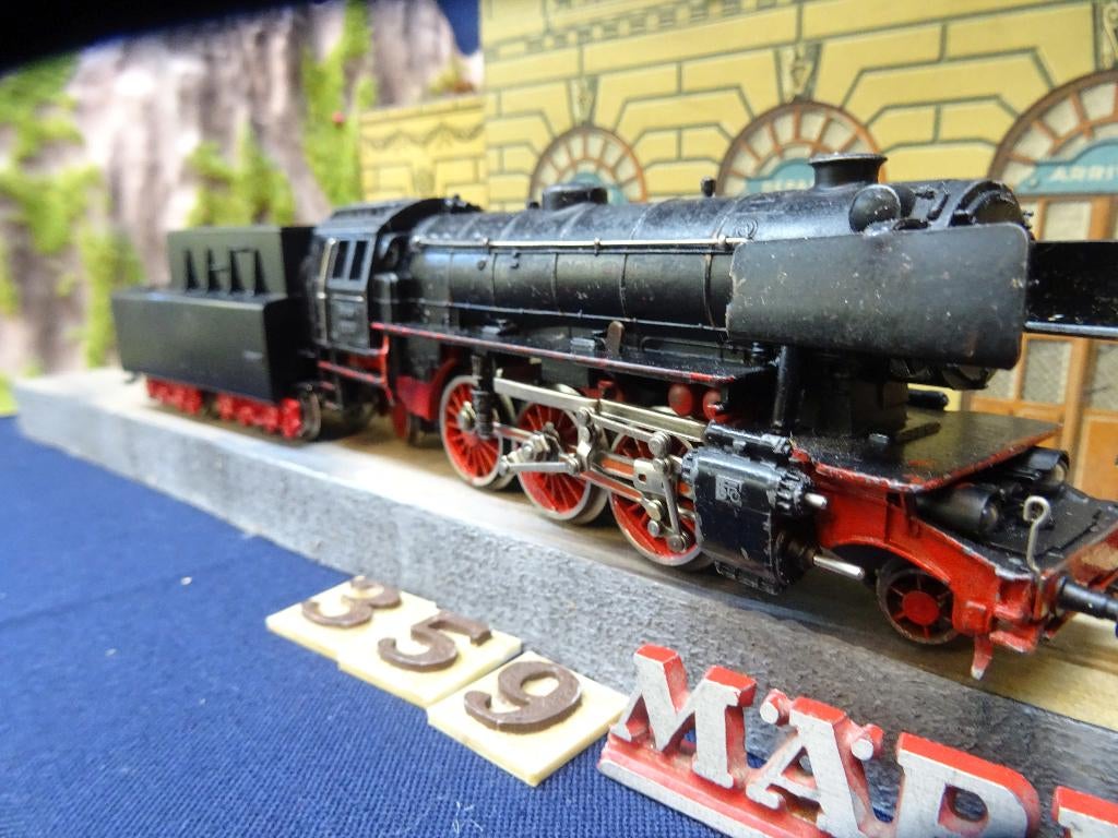 359=Marklin 3005-2 van de Duitse spoorwegen.304, Wisselstroom, Gebruikt, Locomotief, Ophalen of Verzenden
