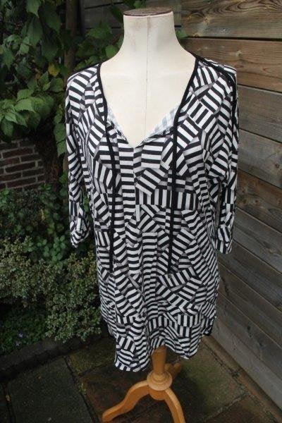 Jurk/ Tuniek zwart/ offwhite Chiarico mt M Vaste prijs, Maat 38/40 (M), Zwart, Chiarico, Ophalen of Verzenden