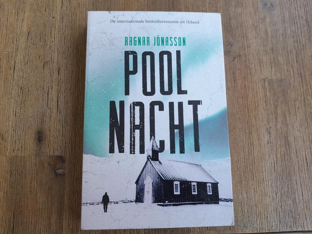 Ragnar Jonasson/ Poolnacht, Boeken, Ophalen of Verzenden, Gelezen