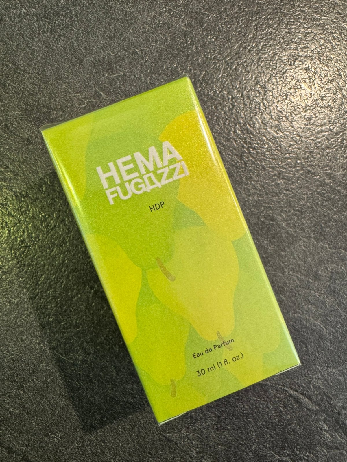Hema fugazzi, Ophalen, Nieuw