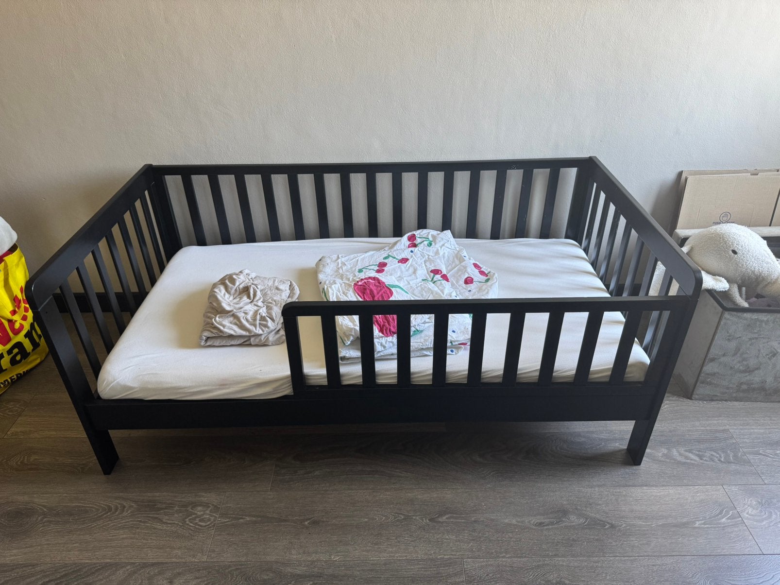 Petit Amelie peuterbed zwart 140x70, Ophalen, 70 tot 85 cm, 140 tot 160 cm, Zo goed als nieuw