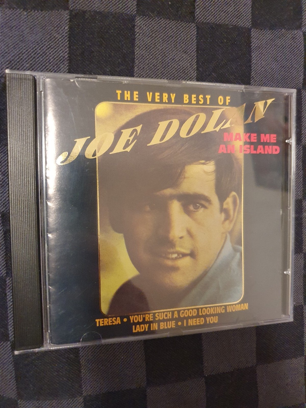 joe dolan make me an island, Verzenden