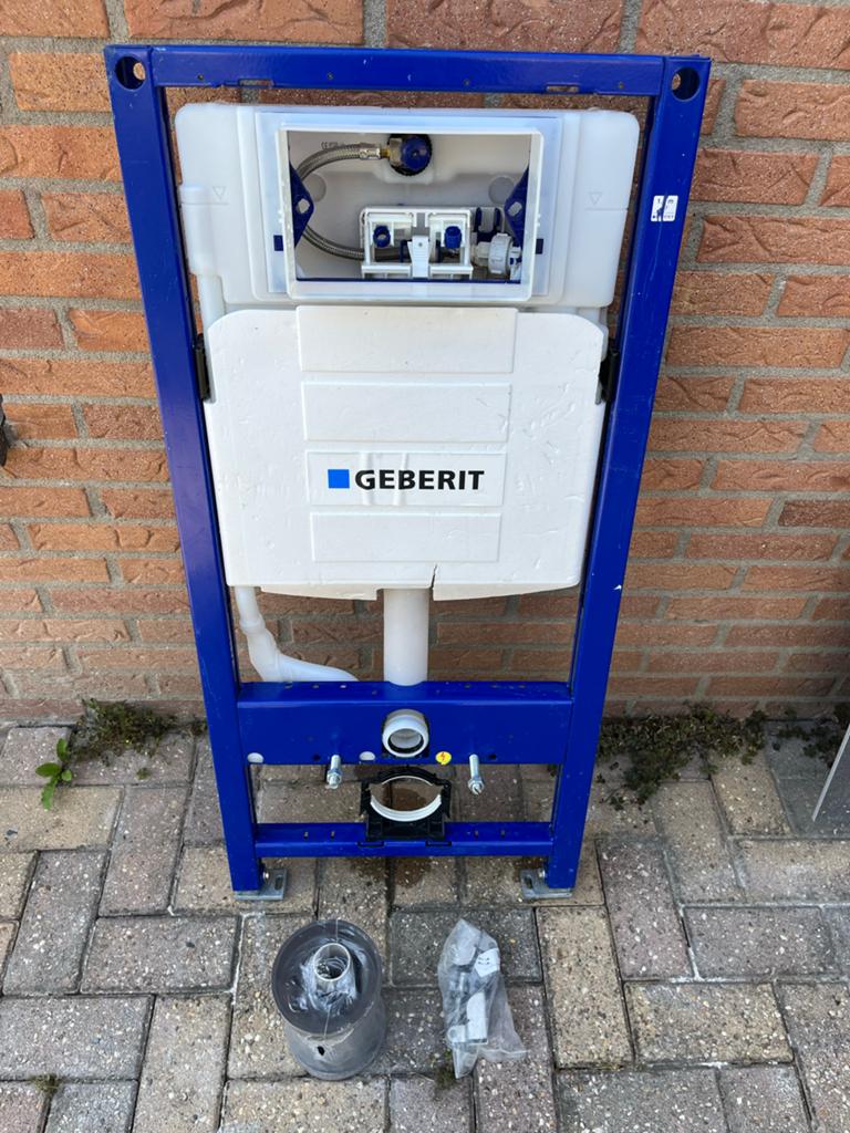 GEBERIT Inbouwreservoir Duofix UP320 - Zo goed als nieuw, Ophalen, Zo goed als nieuw, Toilet