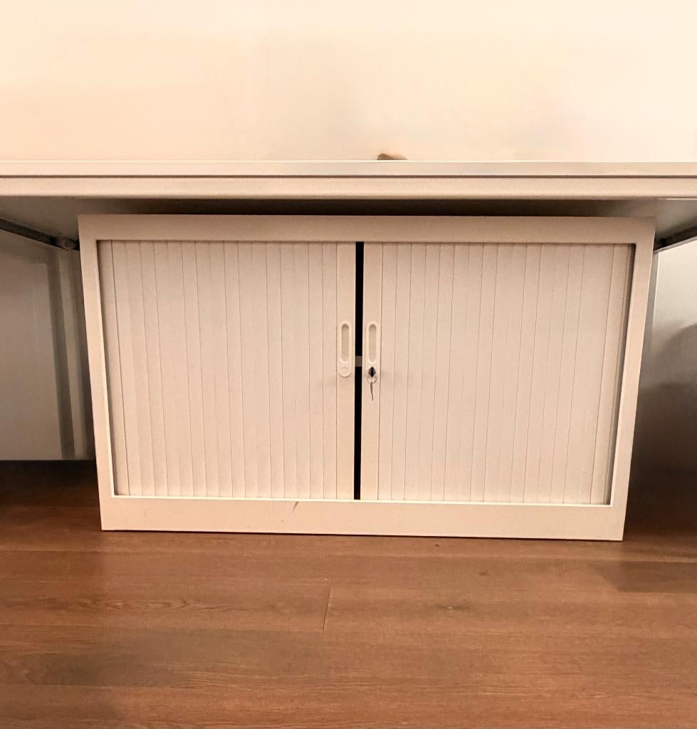 Lage witte kantoorkast, Ophalen, Gebruikt, 100 tot 150 cm, Minder dan 100 cm