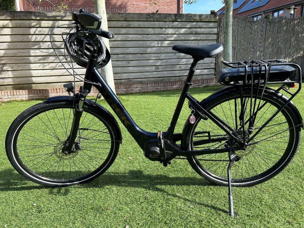 Electrische fiets Trek Verve+ 2 lowstep, Zo goed als nieuw, 47 tot 51 cm, 50 km per accu of meer, Ophalen