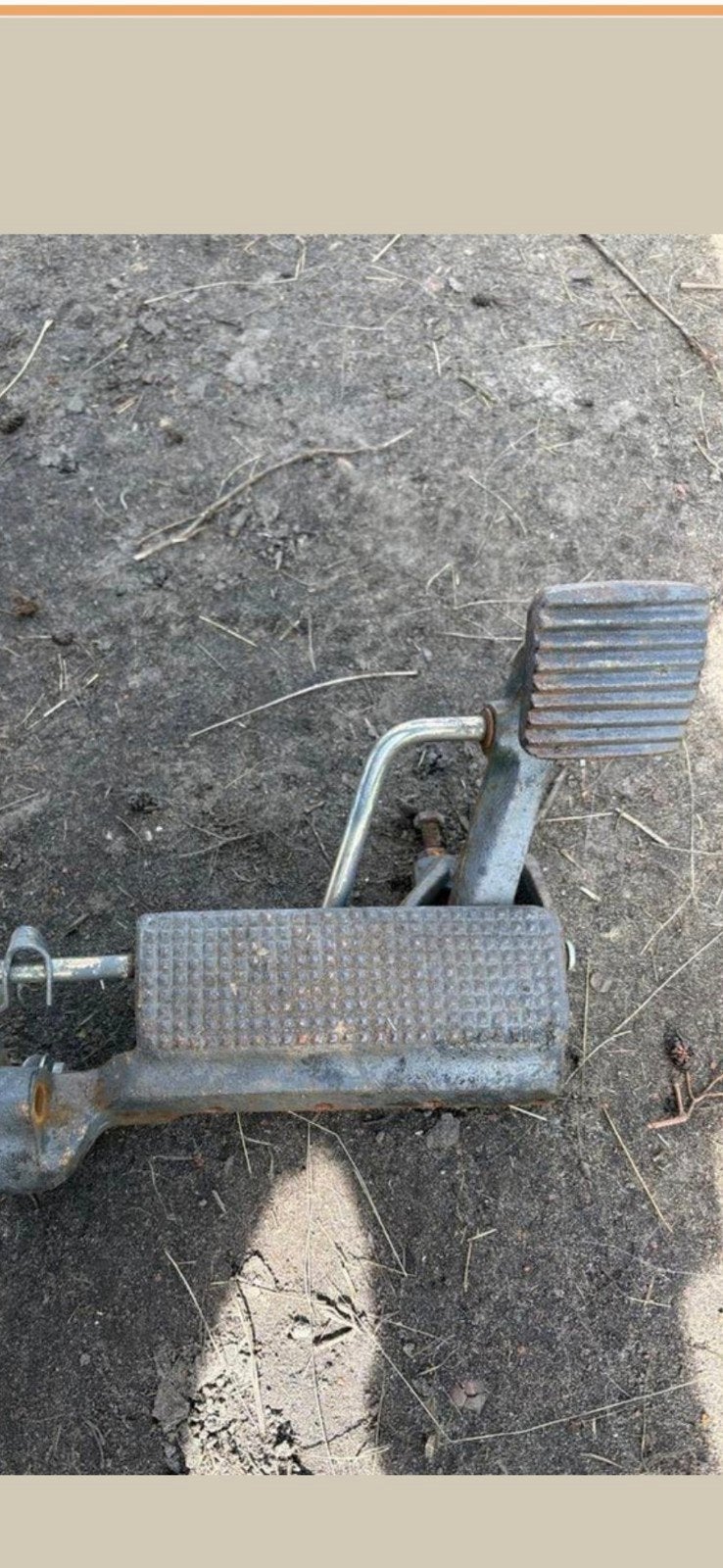 Gezocht voetgaspedaal Massey Ferguson, Ophalen