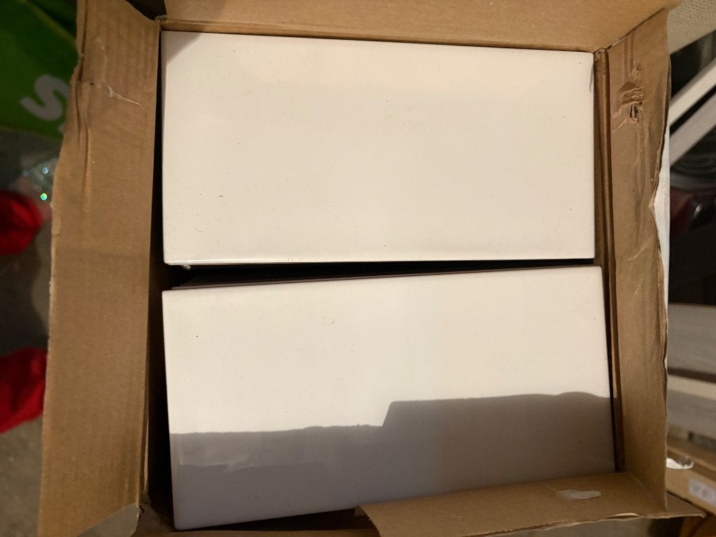 Witte tegels, Nieuw, Ophalen of Verzenden, 20 tot 40 cm, Minder dan 5 m²