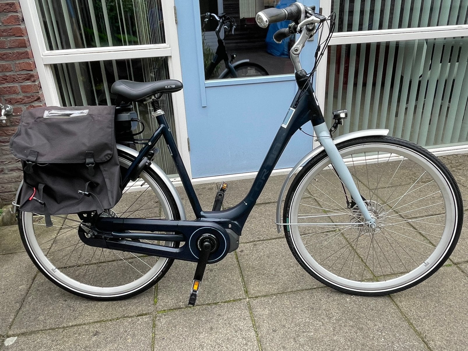 Eletrische Cortina Wave 28” 56cm 8V - digital - accu 70km, Fietsen en Brommers, Ophalen, Zo goed als nieuw, Cortina, 50 km per accu of meer