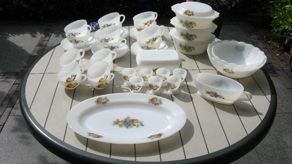 Arcopal servies Fruit de France izgs, Overige typen, Ophalen of Verzenden, Overige stijlen, Glas