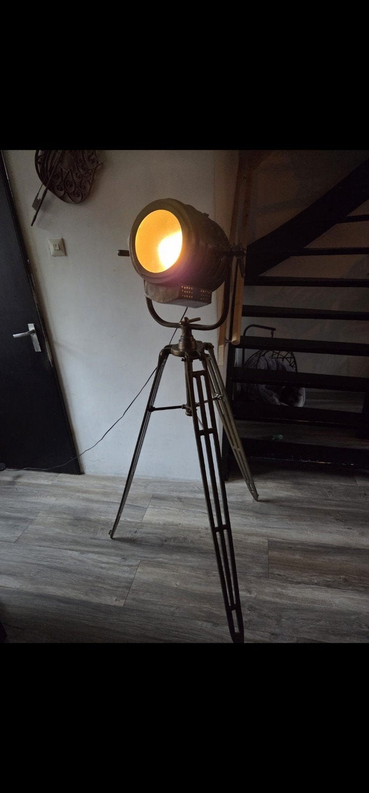 Staande Messing Lamp - Vintage Stijl Zoeklicht, 100 tot 150 cm, Zo goed als nieuw, Metaal, Industrieel, Vintage, Retro
