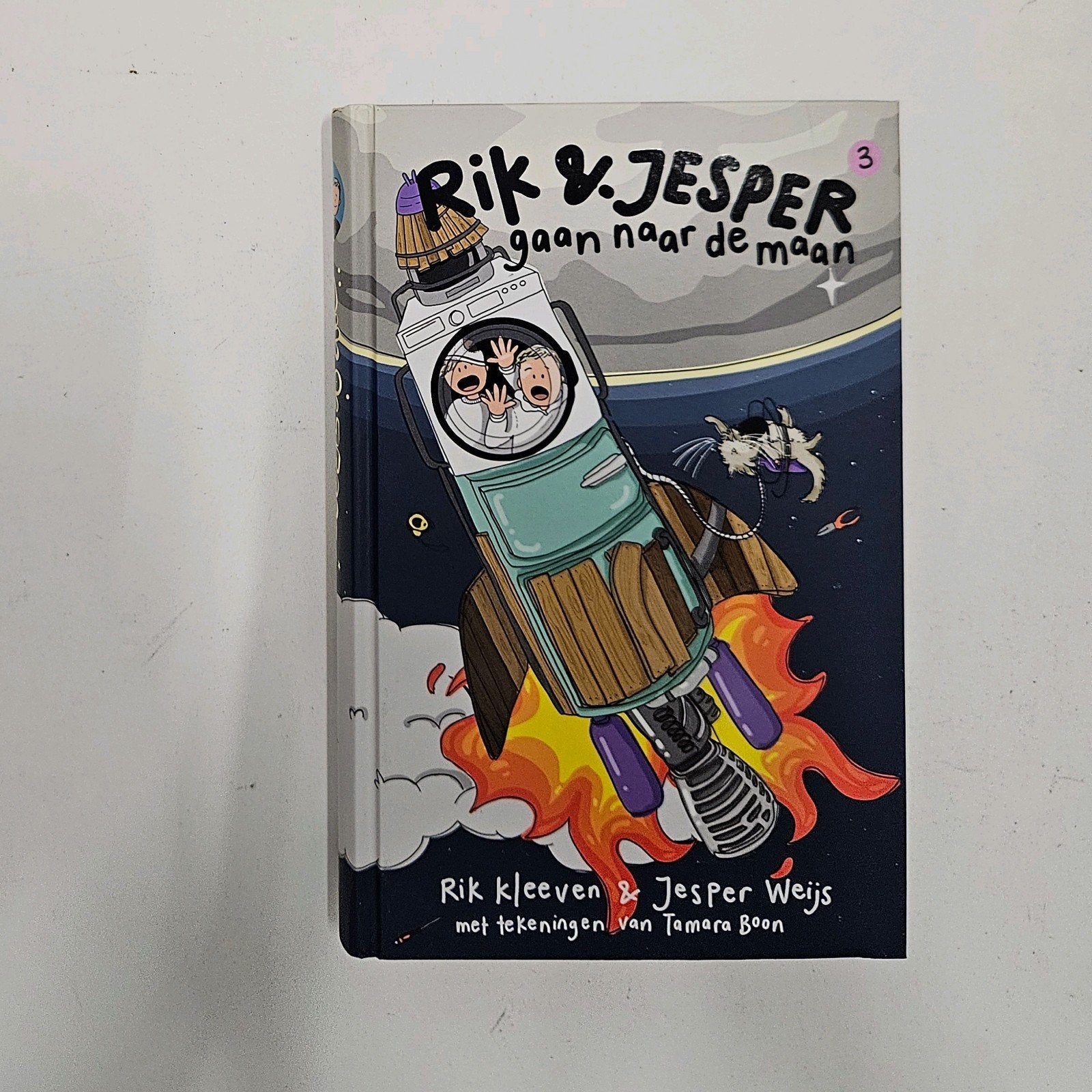 Rik Kleeven - Rik en Jesper gaan naar de maan, Fictie algemeen, Rik Kleeven; Jesper Weijs, Ophalen of Verzenden, Zo goed als nieuw