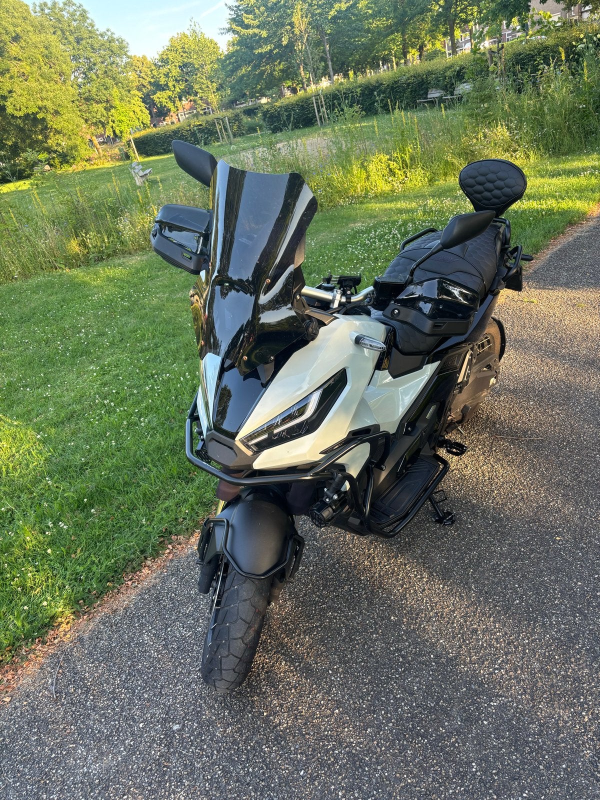 Honda X-ADV 2024 Akrapovic uitlaat en veel extra's, Scooter, Gebruikt, 749 cc, Particulier
