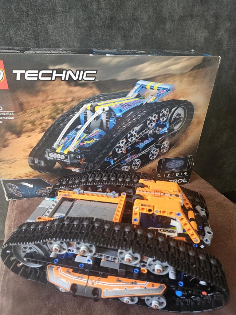 LEGO Technic 42140 App-Controlled Transformation Vehicle, Ophalen of Verzenden, Zo goed als nieuw, Overige merken