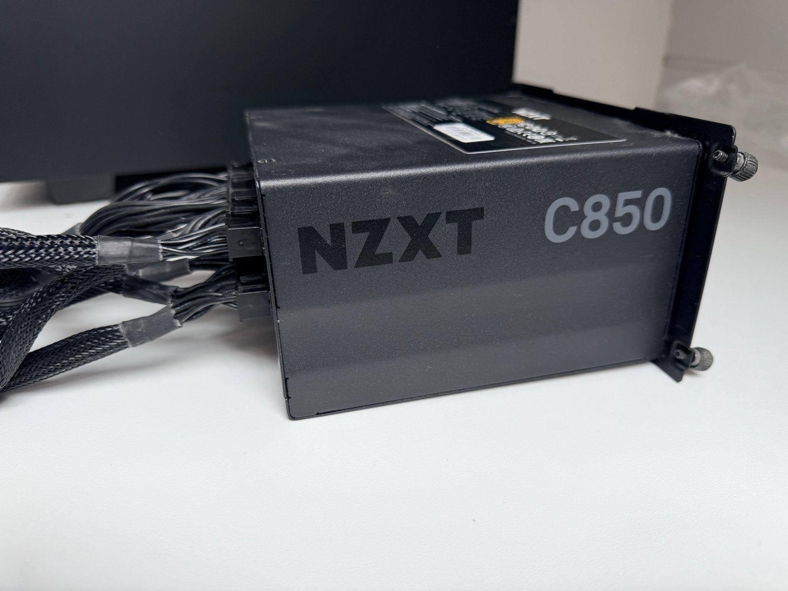 NZXT C850 Voeding gold certified z.g.a.n., Computers en Software, Pc- en Netwerkkabels, Ophalen of Verzenden, Gebruikt