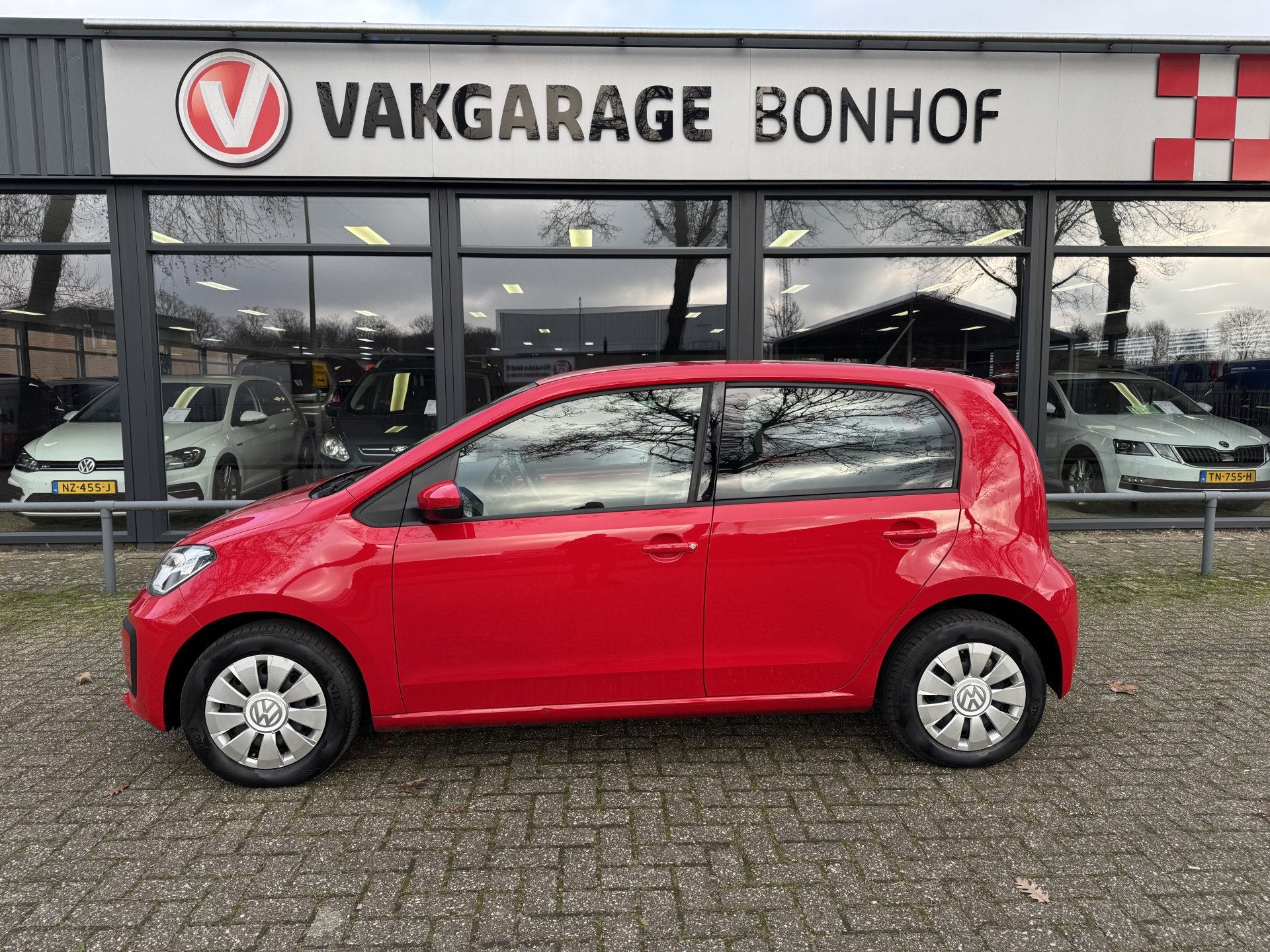 Volkswagen up! 1.0 BMT move up! CAMERA-CRUISE-AIRCO, Auto's, Volkswagen, Voorwielaandrijving, Stof, Gebruikt, Origineel Nederlands