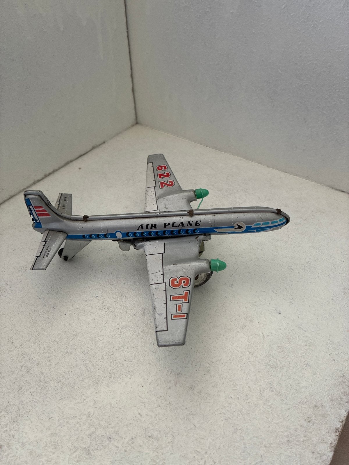 Vintage blikken vliegtuig speelgoed - Air Plane 622 ST-1, Antiek en Kunst, Antiek | Speelgoed, Ophalen of Verzenden