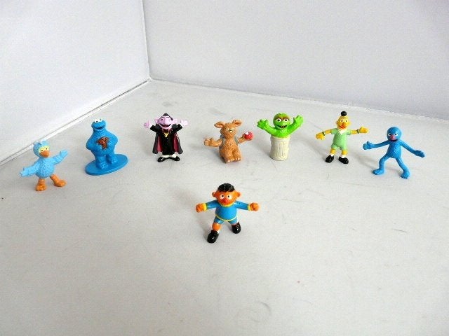 Sesamstraat # serie 2 - minifiguurtjes compleet (8x)., Ophalen of Verzenden, Zo goed als nieuw