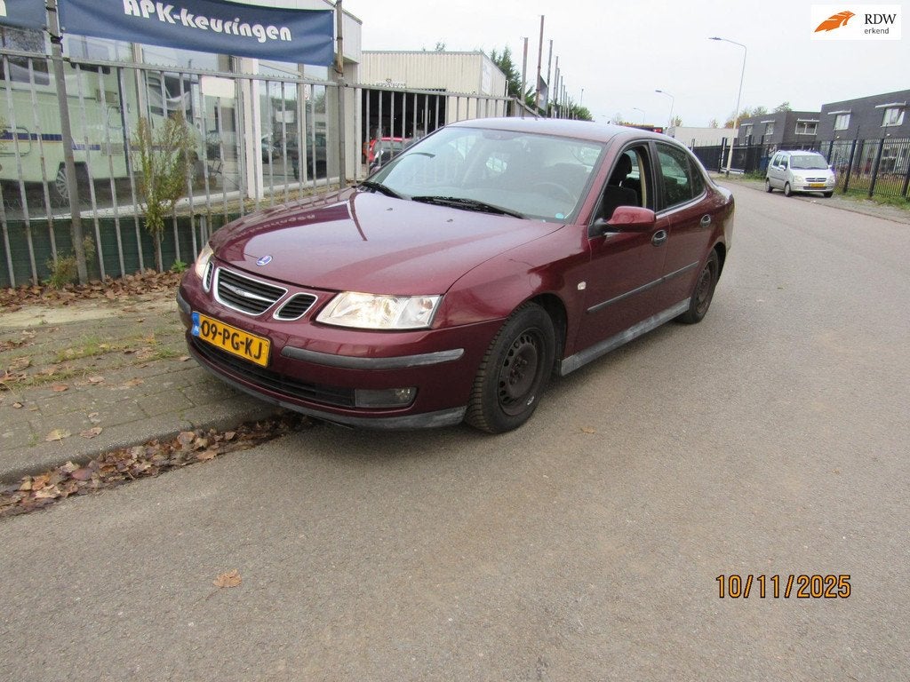 Saab 9-3 Sport Sedan 1.8t Optic, Voorwielaandrijving, 1998 cc, Stof, Gebruikt