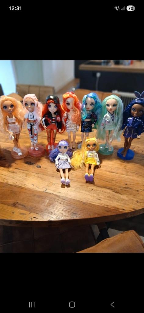Rainbow High poppen met accessoires, Kinderen en Baby's, Speelgoed | Poppen, Ophalen, Zo goed als nieuw