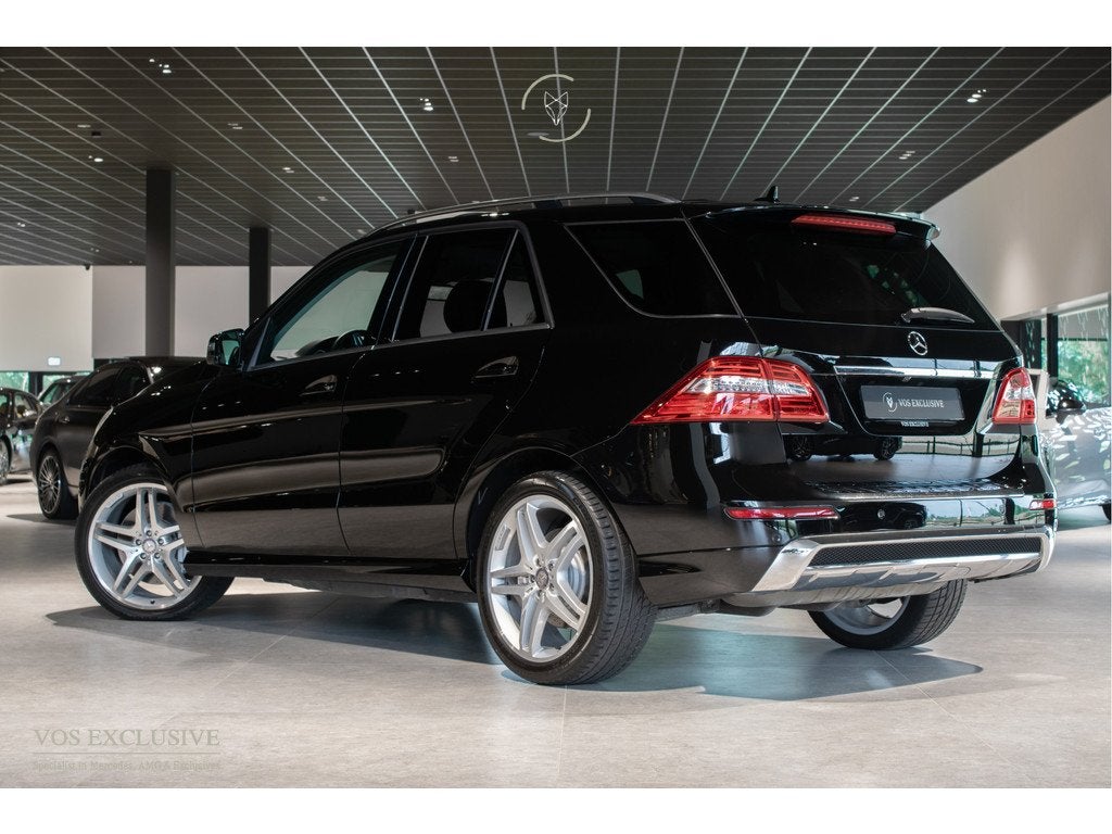 Mercedes-Benz M-Klasse 350 4M AMG Luchtvering|21''|ACC|Stand, Auto's, Mercedes-Benz, Automaat, Gebruikt, Zwart, 138 €/maand
