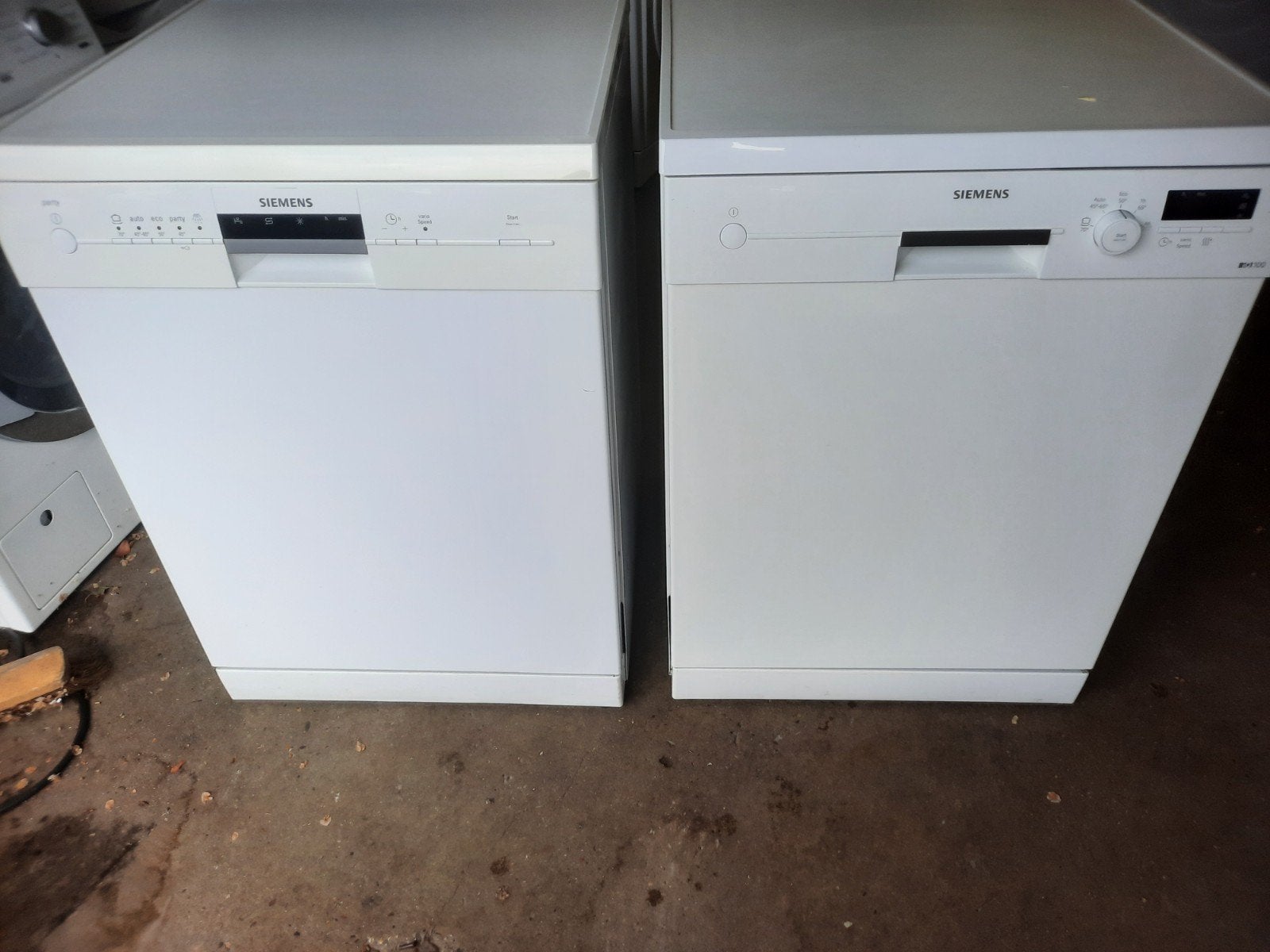 2 stuks luxe Siemens vaatwasmachine. Display. A++ Gar+Bez., Ophalen, Zo goed als nieuw, 85 tot 90 cm