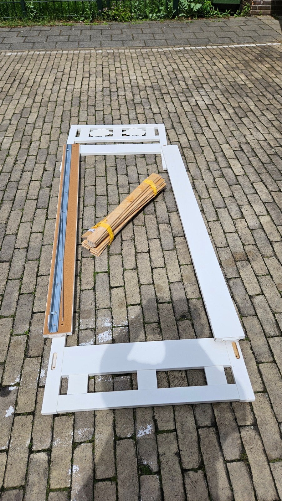 IKEA Peuterbed Schaapjes - Wit Houten Kinderbed, Huis en Inrichting, Slaapkamer | Bedden, Kindvriendelijk, Speels, Gebruikt, Wit