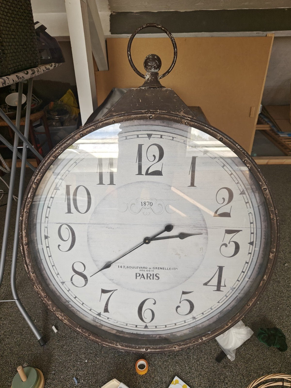 Grote Vintage Wandklok - Parijs 1870 Stijl, Huis en Inrichting, Ophalen, Analoog, Werkt op batterijen, Overige merken