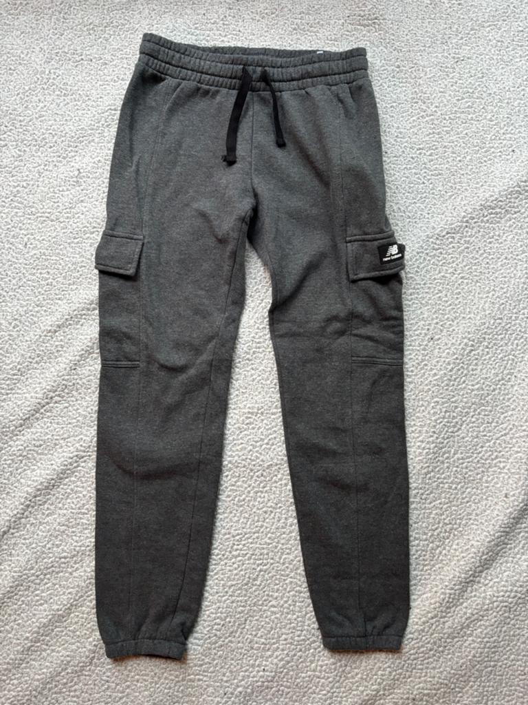New balance broek L 14-16 jaar 164, Kinderen en Baby's, Kinderkleding | Maat 164, Ophalen of Verzenden, Zo goed als nieuw, Jongen