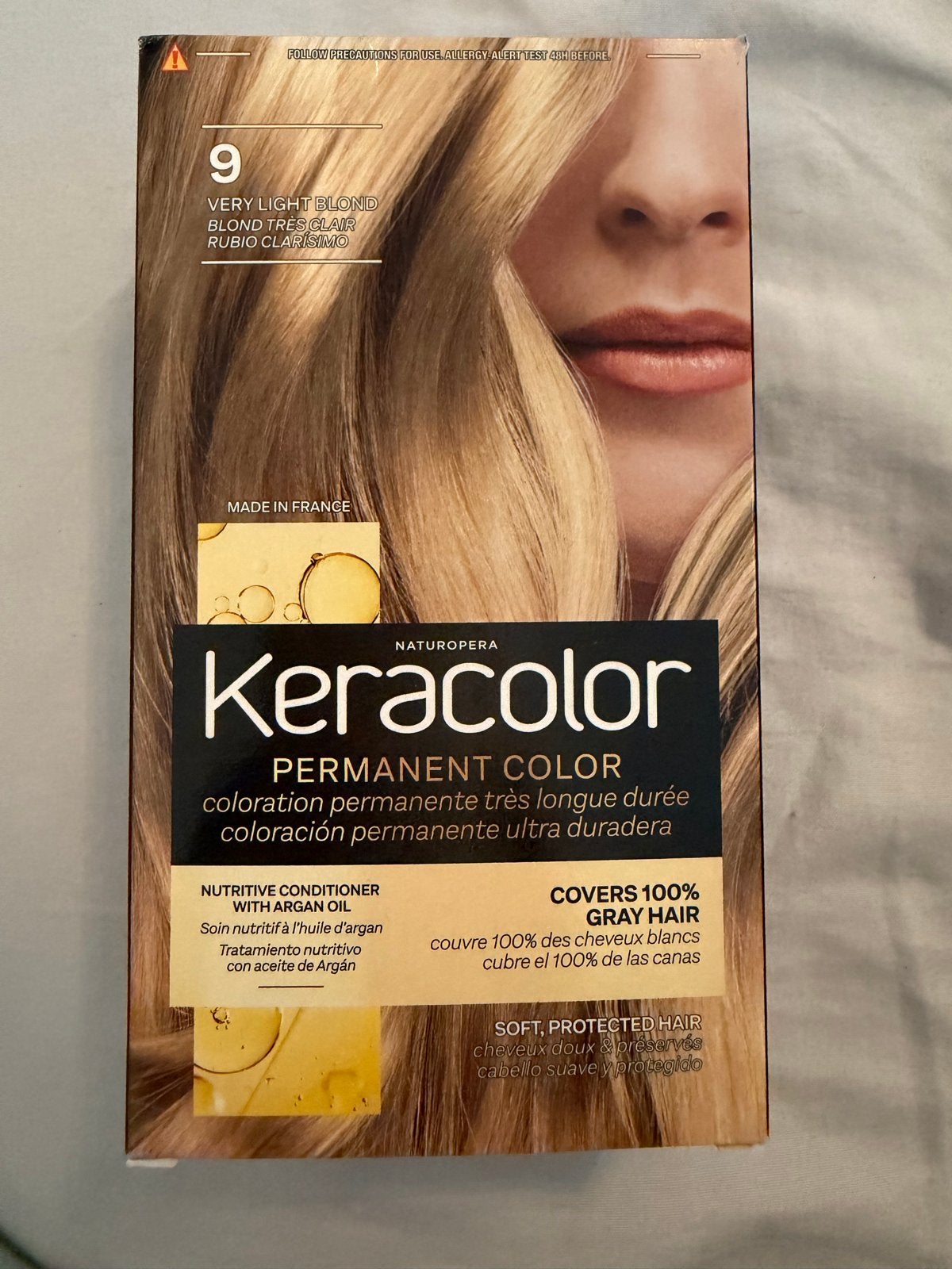 Keracolor Permanente Kleuring - Zeer Licht Blond (9), Sieraden, Tassen en Uiterlijk, Ophalen of Verzenden, Nieuw, Overige typen
