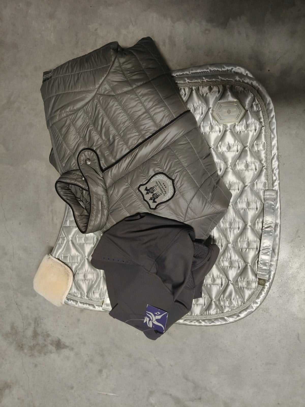 dressuur setje Eskadron, Dieren en Toebehoren, Full (L), Dressuurdekje, Ophalen of Verzenden, Zo goed als nieuw