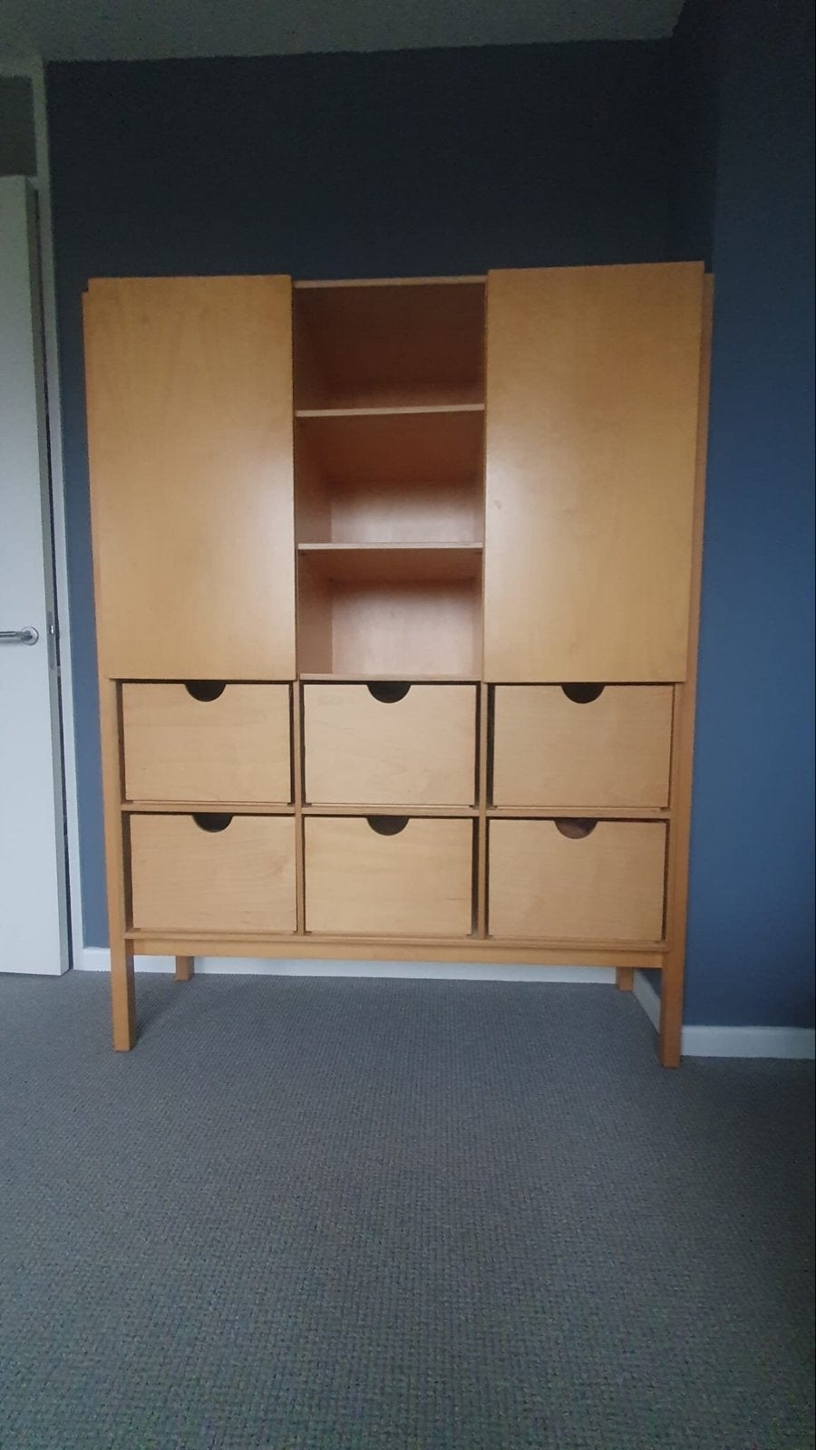 Handgemaakte houten kast met lades en opbergvakken, Ophalen, Zo goed als nieuw
